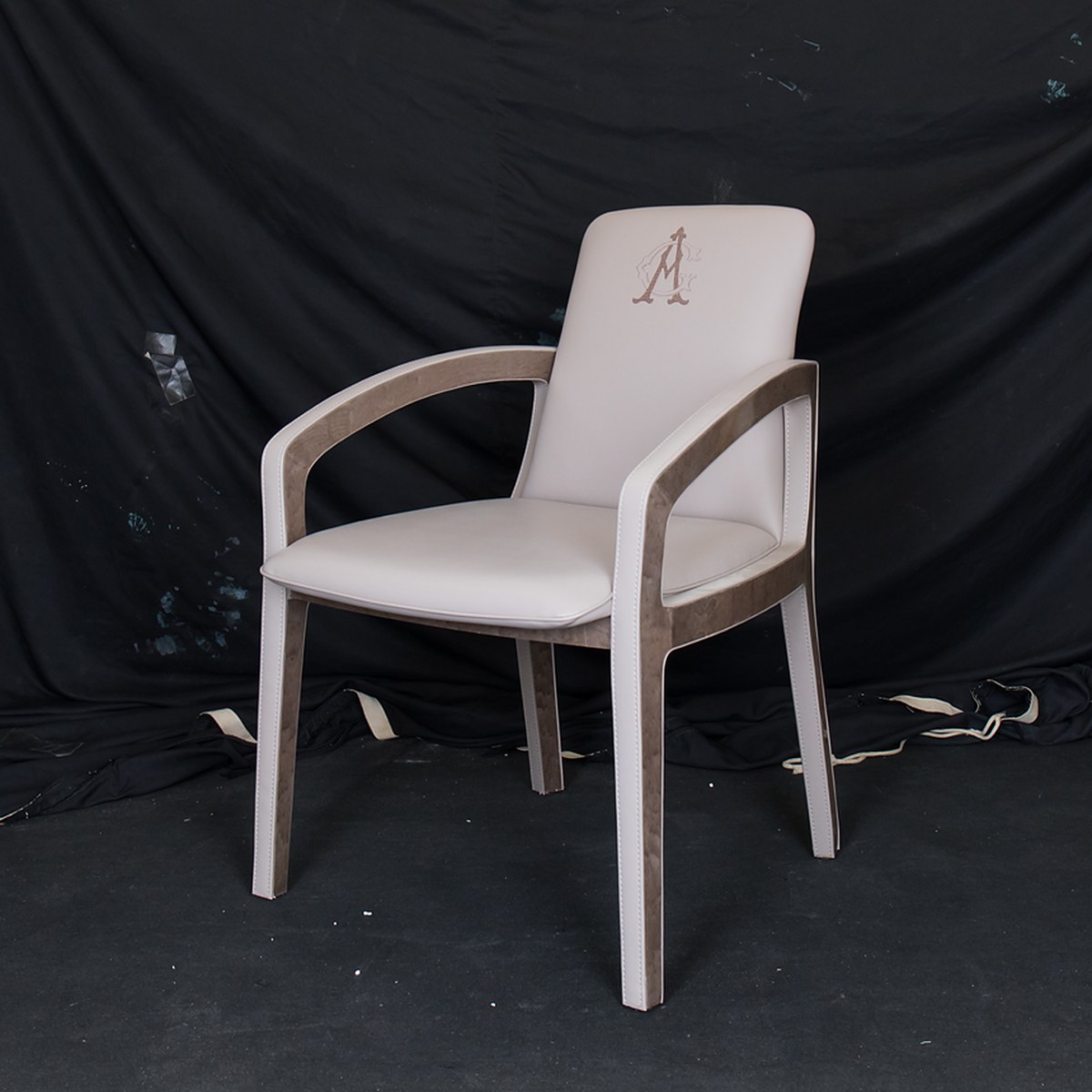 YA03 Lounge Chair B